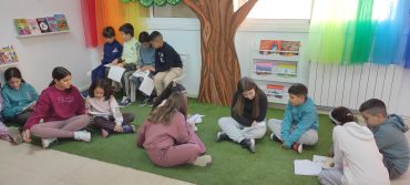 Los alumnos de 5º apadrinan a los alumnos de 2º