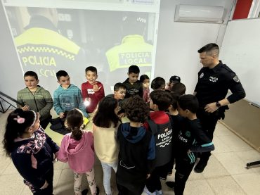 Alex Rodr&iacute;guez, polic&iacute;a local, nos cuenta c&oacute;mo es su profesi&oacute;n