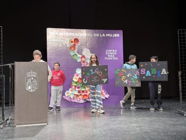 Alumnos de 6&ordm; y el IES de Calasparra celebran el d&iacute;a de la mujer