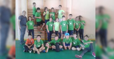 Una mañana de deportes de equipo con 5º